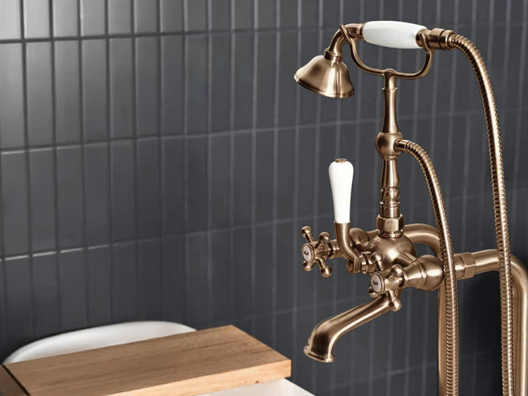 Armando Vicario Bronze