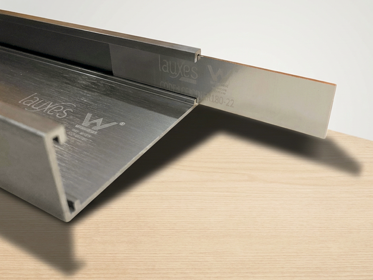 Lauxes Grates in Brushed Nickel