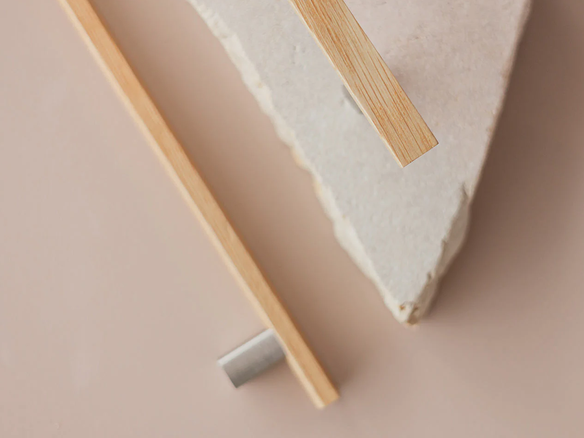 Momo Handles Ara Timber Range