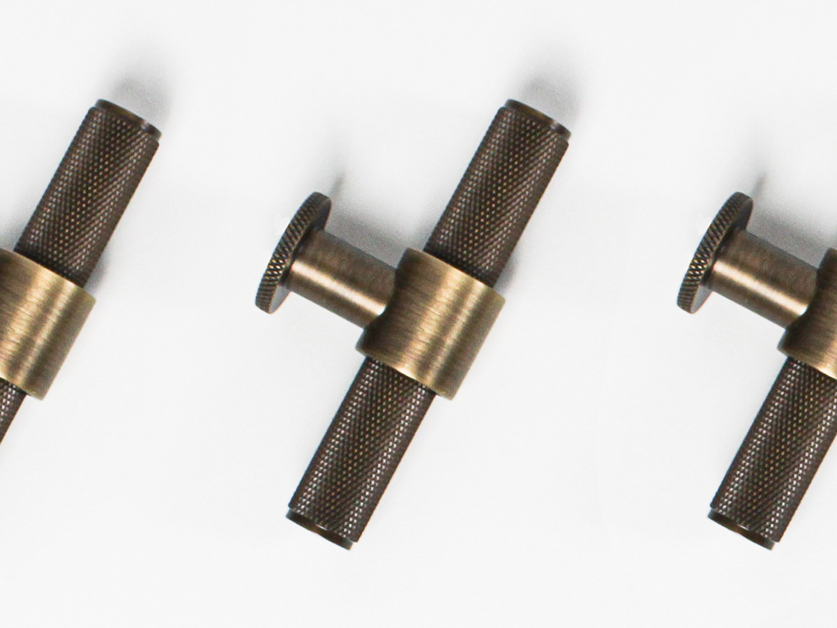 Momo Belgravia in Bronze