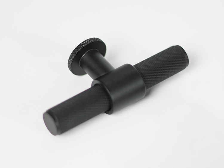 Momo Belgravia in Matte Black