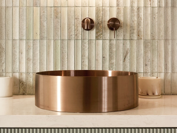 Nero Basins