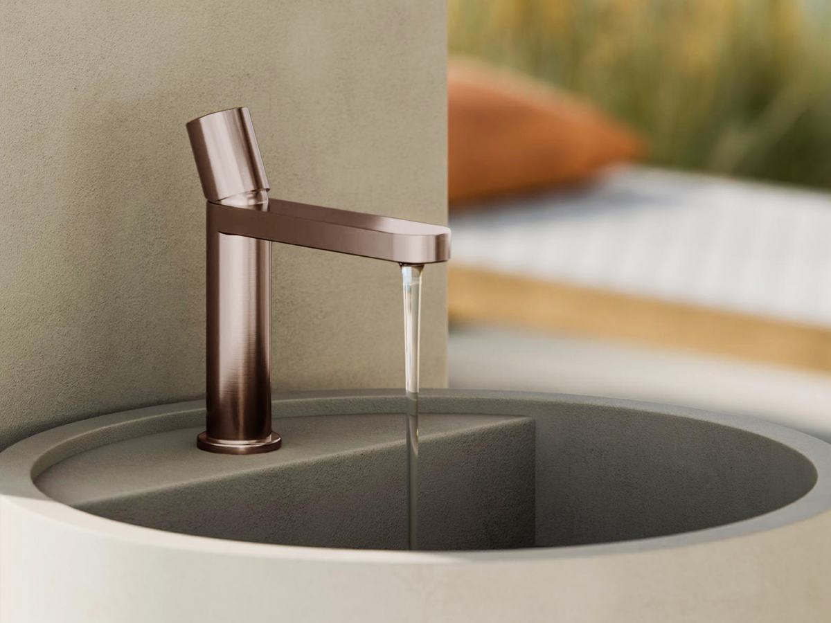 Nero Pure in Brushed Bronze