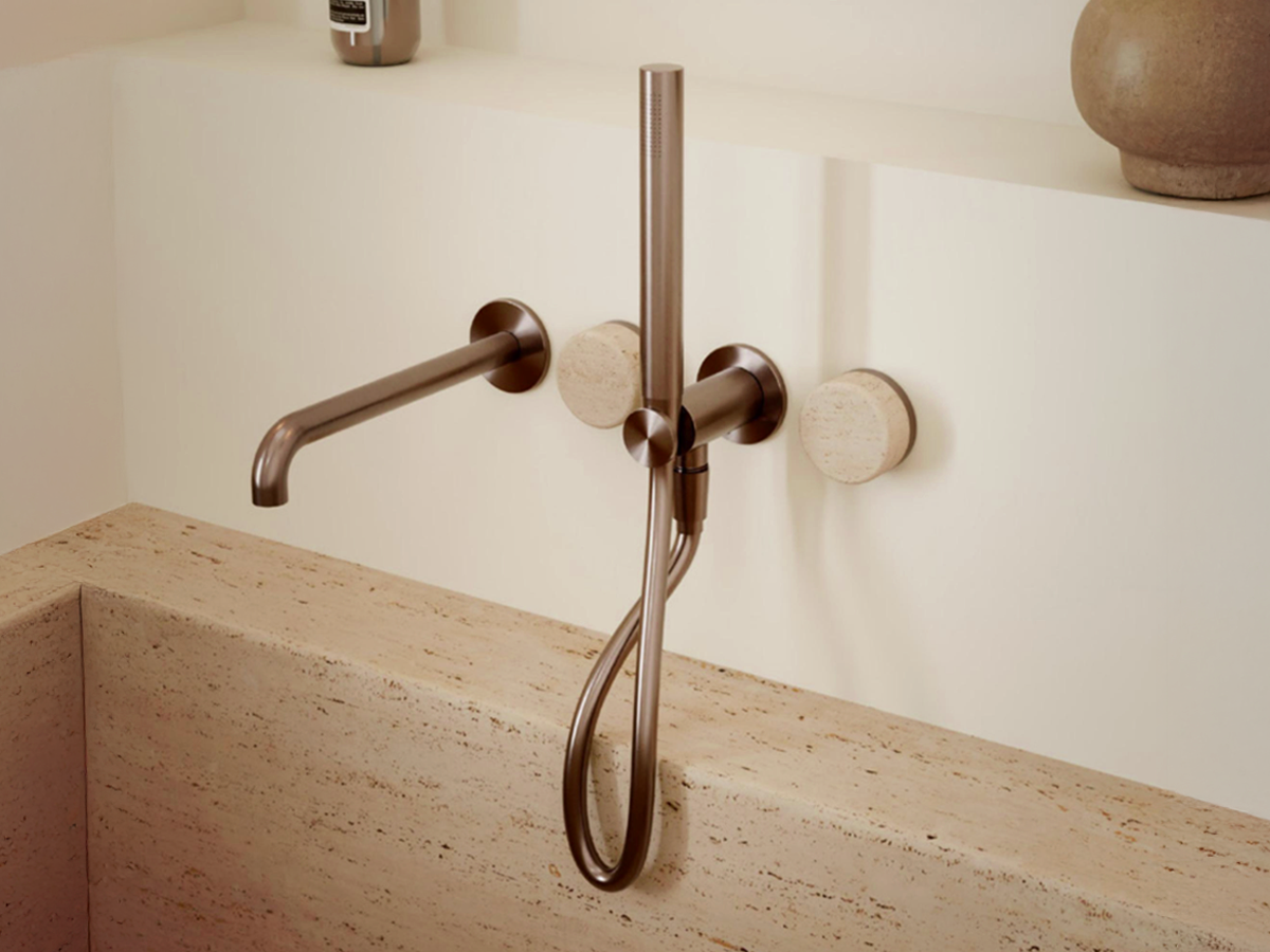 Nero Shower Tapware in Brushed Bronze
