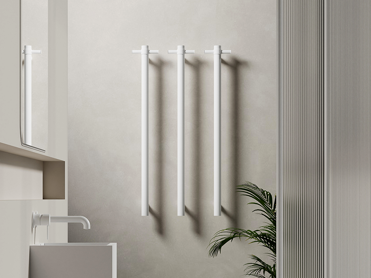 Nero Towel Rail in Matte White