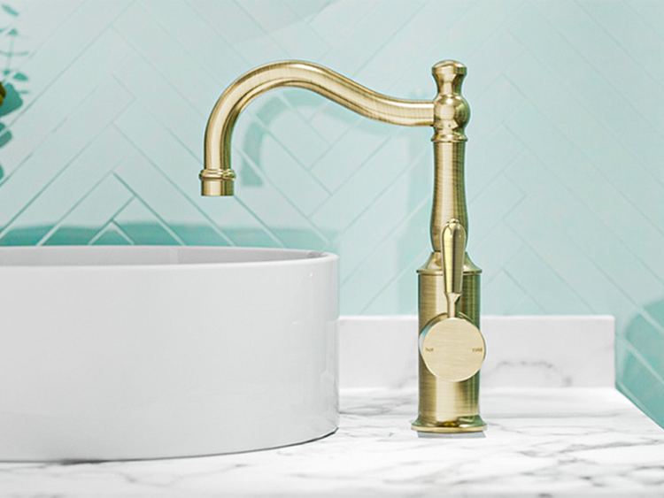 Nero York in Aged Brass