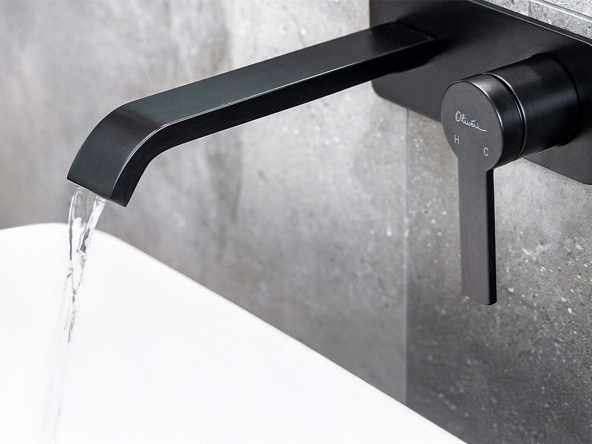 Oliveri Barcelona in Matte Black
