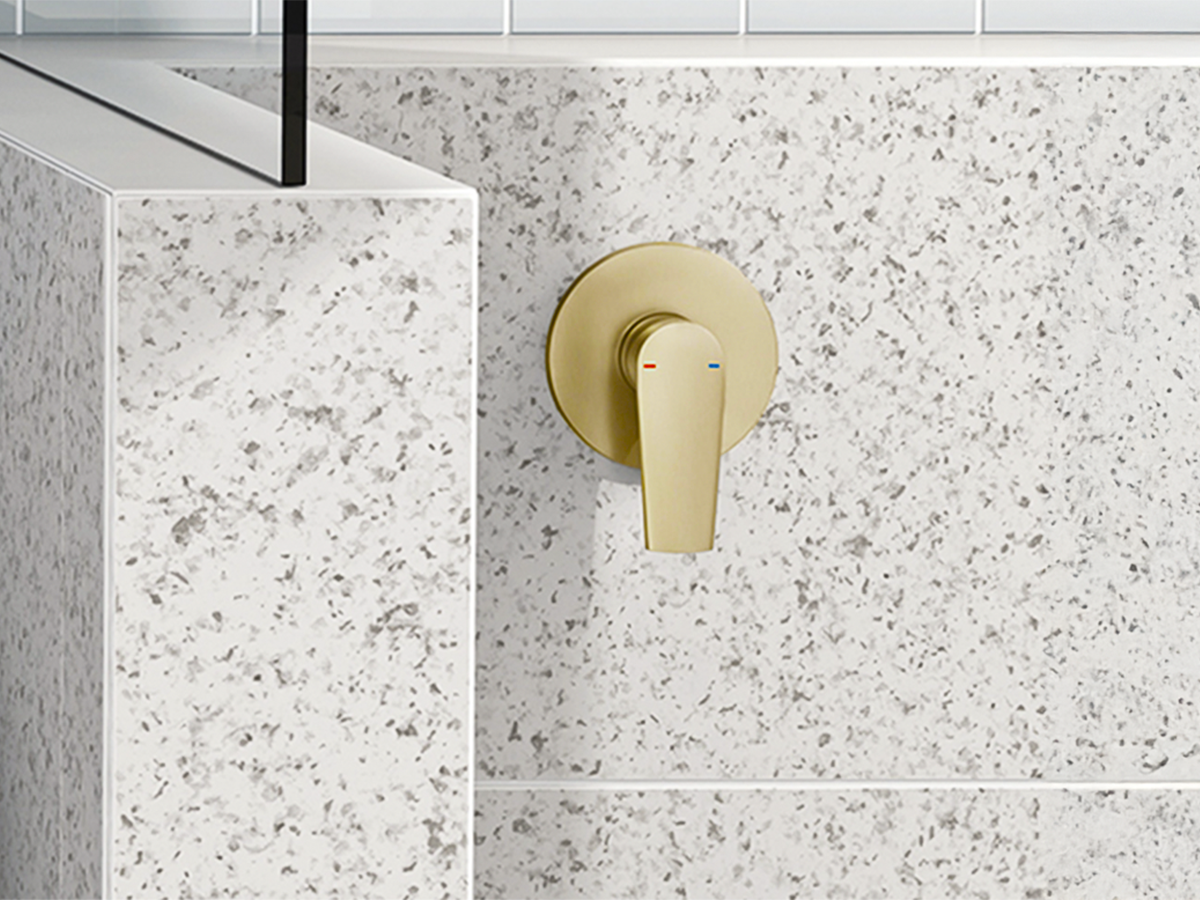 Phoenix Arlo in Brushed Gold