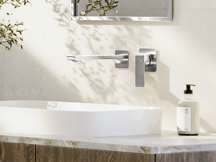 Phoenix Gloss MKII in Chrome