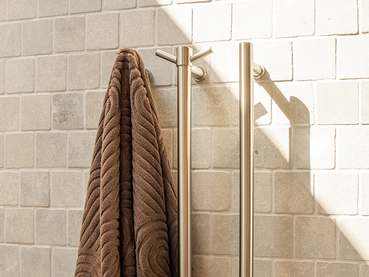 Phoenix Vertical Rail Hook