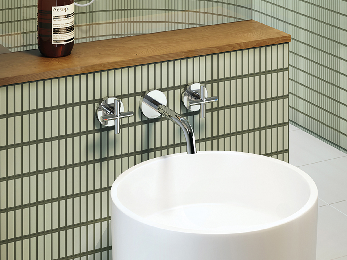 Phoenix Vivid Slimline Plus in Chrome