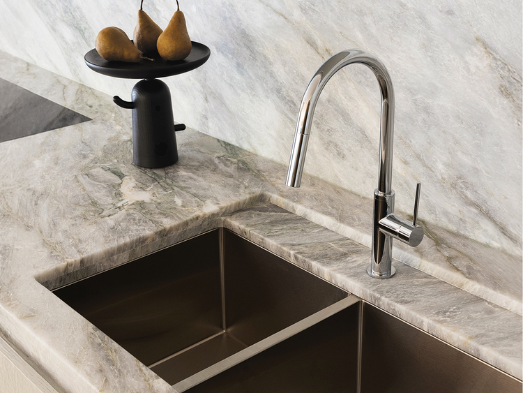 Phoenix Vivid Slimline in Chrome