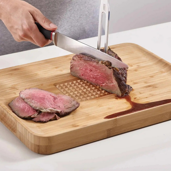 Joseph Joseph Cut&Carve Bamboo Chopping Board