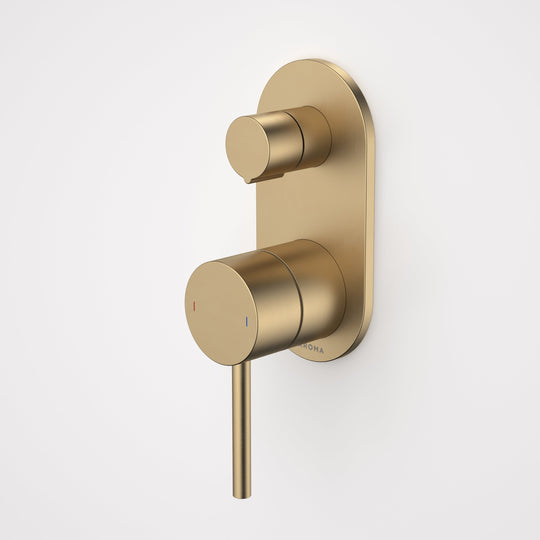 Liano II Bath Shower Mixer With Diverter and Outlet Rounded Plate Brushed Brass