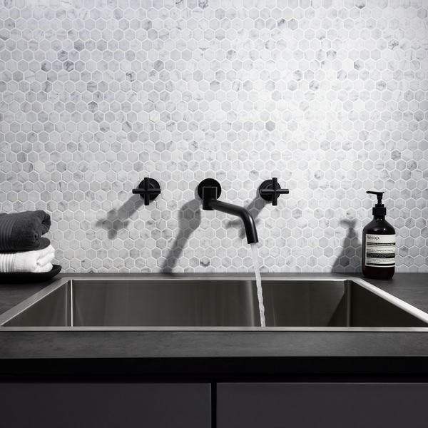 Alma Mira Matte Black Swivel Wall Spout