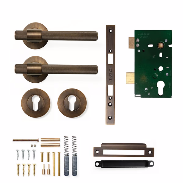 Momo Belgravia Solid Brass Lever Entrance Set Bronze