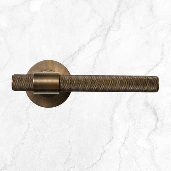 Momo Belgravia Solid Brass Tubular Latch Passage Lever Set In Bronze