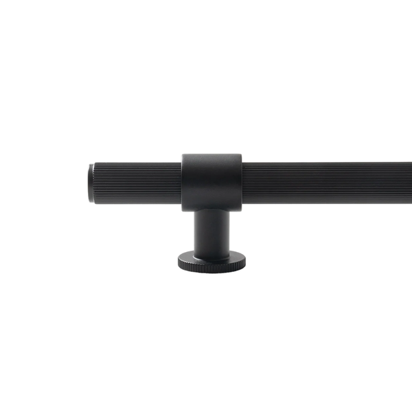 Momo Belgravia Lined Bar Pull Solid Brass 160mm Matte Black
