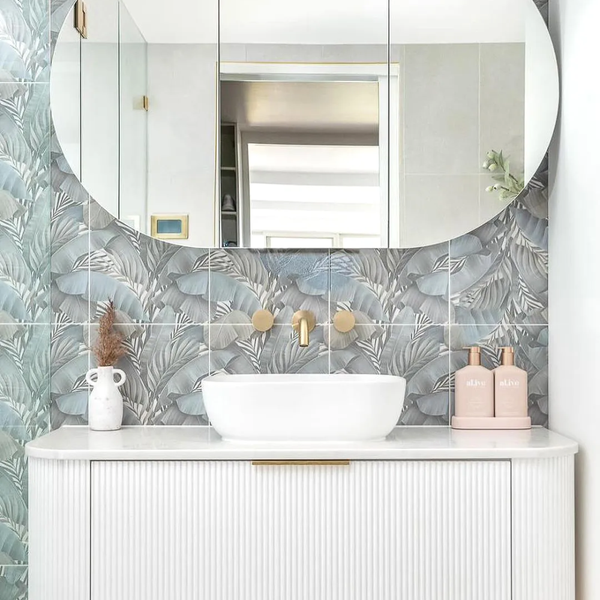 Otti Bondi 1200mm Satin White Fluted Wall Hung Curve Vanity