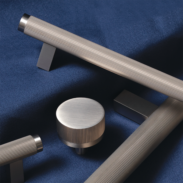 Momo Handles Momo Bellevue Solid Brass Lined Bar Pull 160mm Dull Brushed Nickel