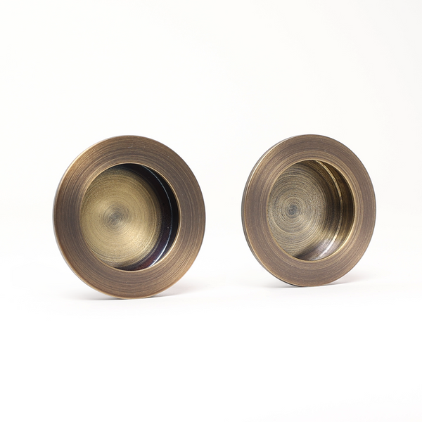 Alma Rian Round Flush Pull Brushed Vintage Antique Brass