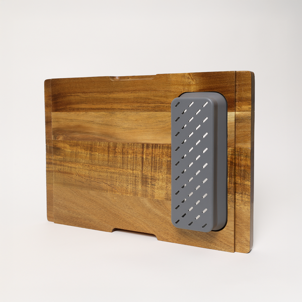 Alma Sora Chopping Board with Colander