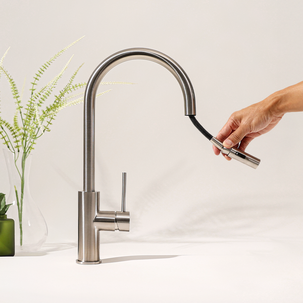 Alma Mira 316 Stainless Steel Pull Out Mixer