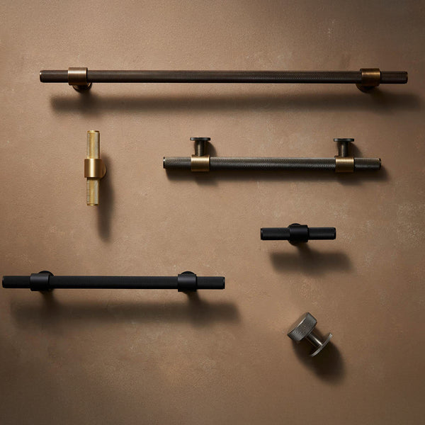 Momo Handles Momo Belgravia Solid Brass Bar Pull 320mm Bronze