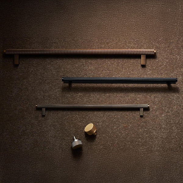 Momo Handles Momo Bellevue Solid Brass Lined Bar Pull 160mm Matte Black