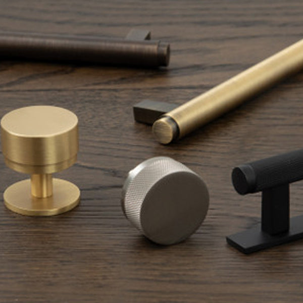 Momo Handles Momo Bellevue Solid Brass Knurled Knob 35mm Dull Brushed Nickel