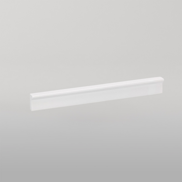 Momo Handles Momo Angle Pull Handle 128mm Matte White