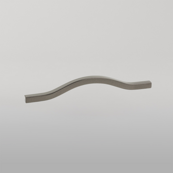 Momo Handles Momo Brave Bow Handle 128mm Metallic Grey