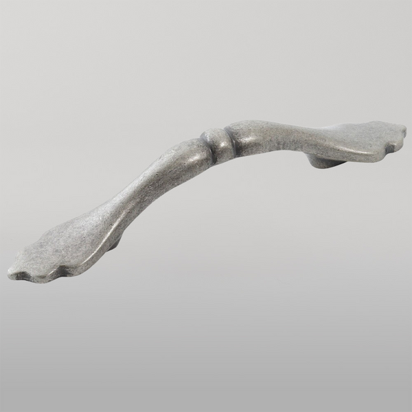 Momo Handles Momo Florencia Bow Handle 76mm European Pewter