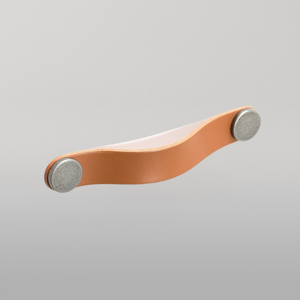 Momo Handles Momo Flexa Leather D Handle 160mm Light Tan With Pewter Buttons