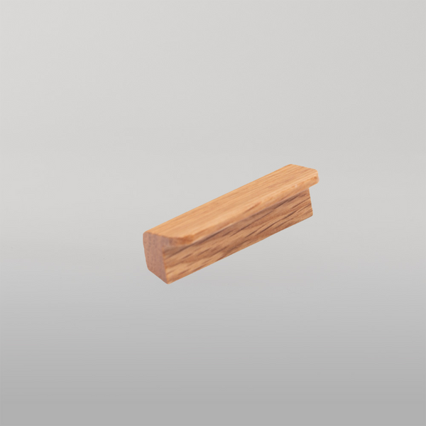 Momo Handles Momo Flapp Pull Timber Handle 70mm Oak