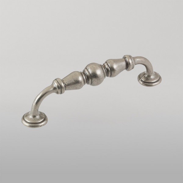 Momo Handles Momo Bordeaux D Handle 128mm Pewter