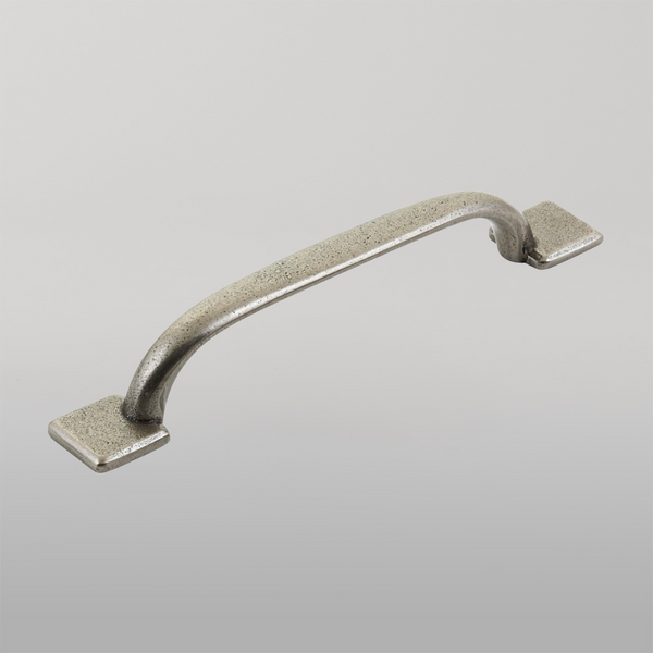 Momo Handles Momo George D Handle 128mm Pewter