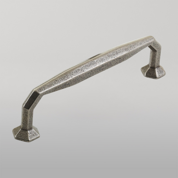 Momo Handles Momo Montrose D Handle 128mm Pewter