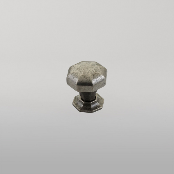 Momo Handles Momo Montrose Knob 32mm Pewter