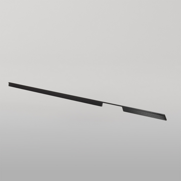 Momo Rail D Handle Right Hand 1120mm Brushed Black