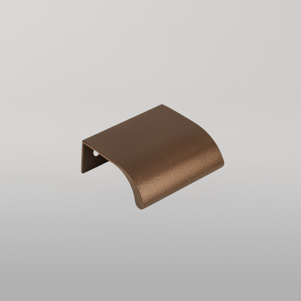 Momo Ona Lip Pull Handle 32mm Metallic Golden Brown