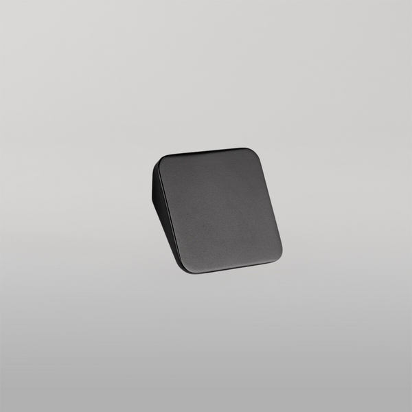 Momo Handles Momo Switch Pull Handle 32mm Matte Black