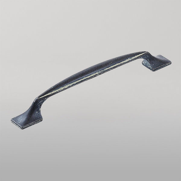 Momo Handles Momo Kansas Bow Handle 128mm Antique Cream