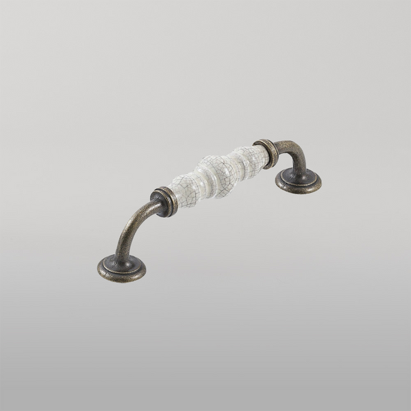 Momo Handles Momo Trianon D Handle 128mm Cream Crackle & Antique Brass