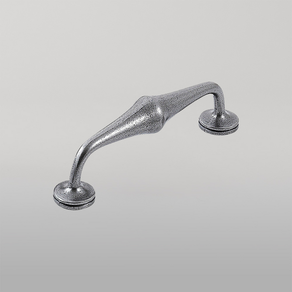 Momo Handles Momo Crosby D Handle 128mm Pewter