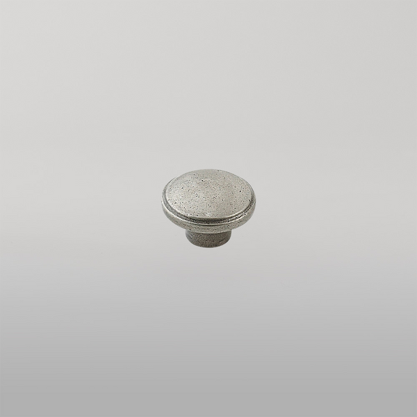 Momo Handles Momo Iron Bridge Knob 32mm Natural Iron