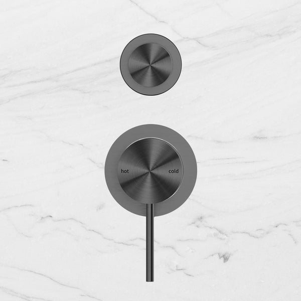 Nero Mecca Shower Mixer with Divertor Separate Back Plate Gunmetal