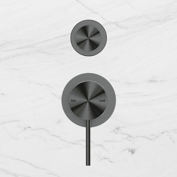 Nero Mecca Shower Mixer with Divertor Separate Back Plate Brushed Gunmetal