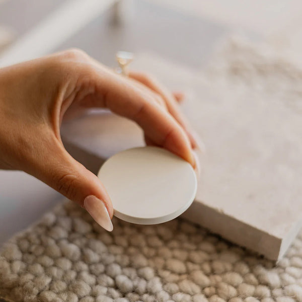 Momo Handles Vena Knob 50mm Matte White