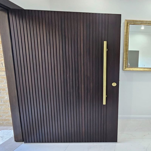 Zanda Round Profile Pull Handle 600mm Satin Brass